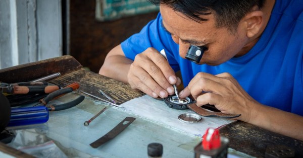 Service Jam Tangan Terdekat untuk Atasi Berbagai Masalah